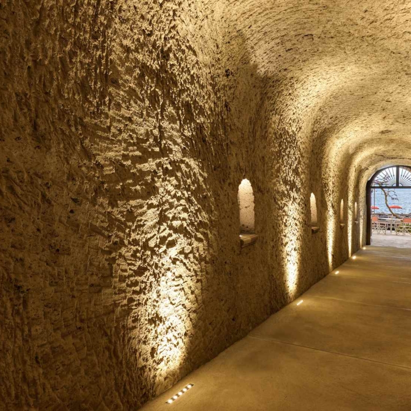 Spiaggia tunnel Sito