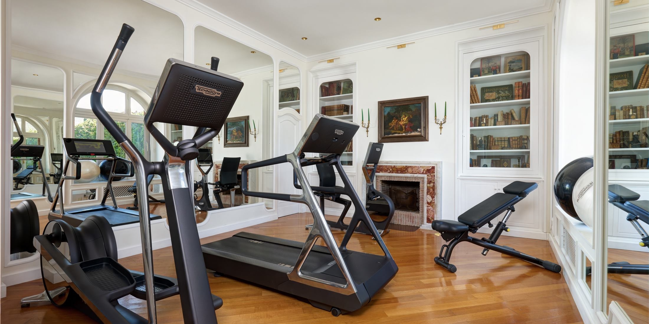 View of the fitness room daily detail of the book